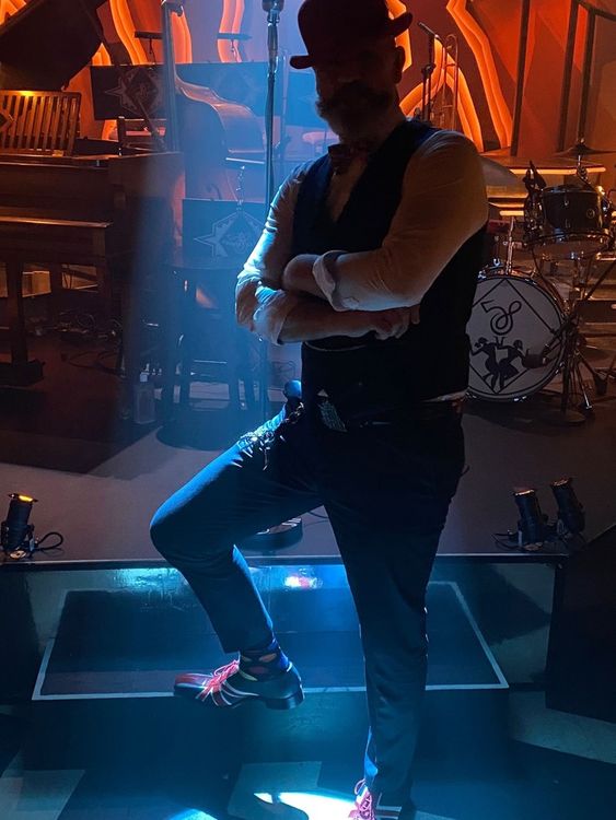 Andy looking shady in his Unions!