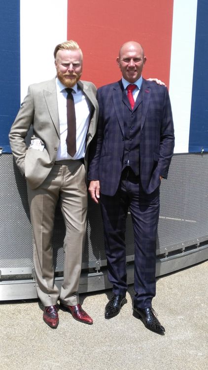 Thank you to Mark & co for this great shot - on the way to the bar at Ascot