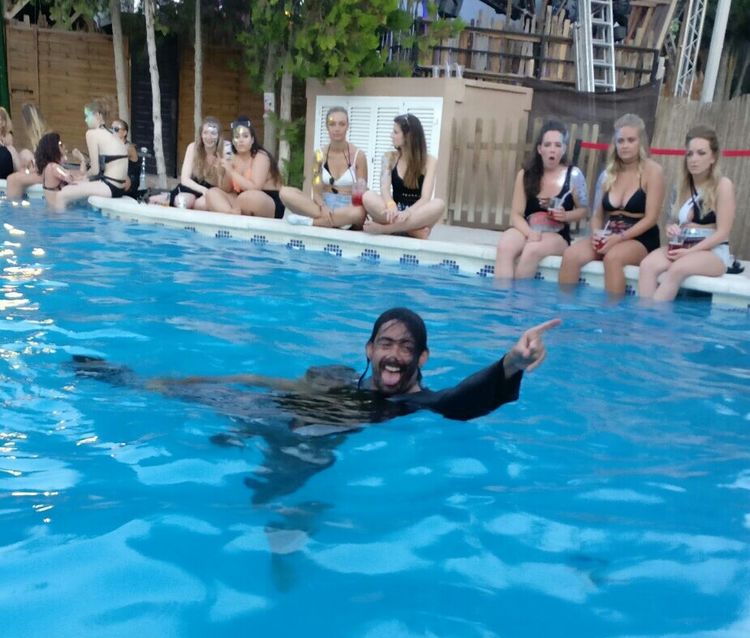 Mr Yon dived off the roof at the Zoo project Ibiza in his Murphy's just to be a Rogue  ... Well mayb